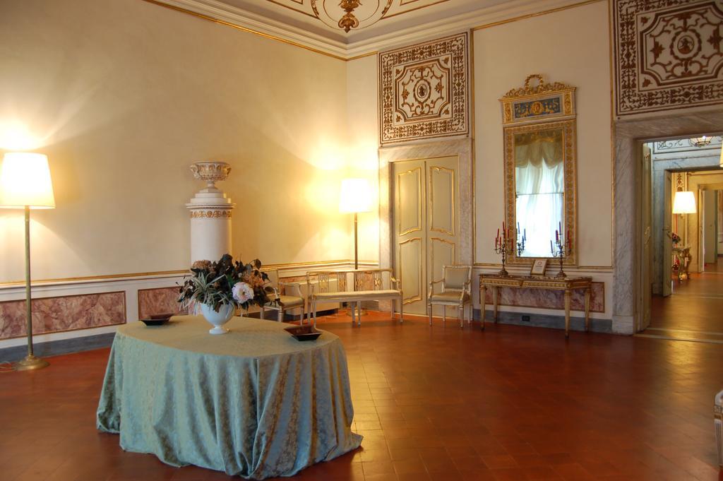 Bed and Breakfast Palazzo Tucci Residenza D'Epoca Lucca Zimmer foto