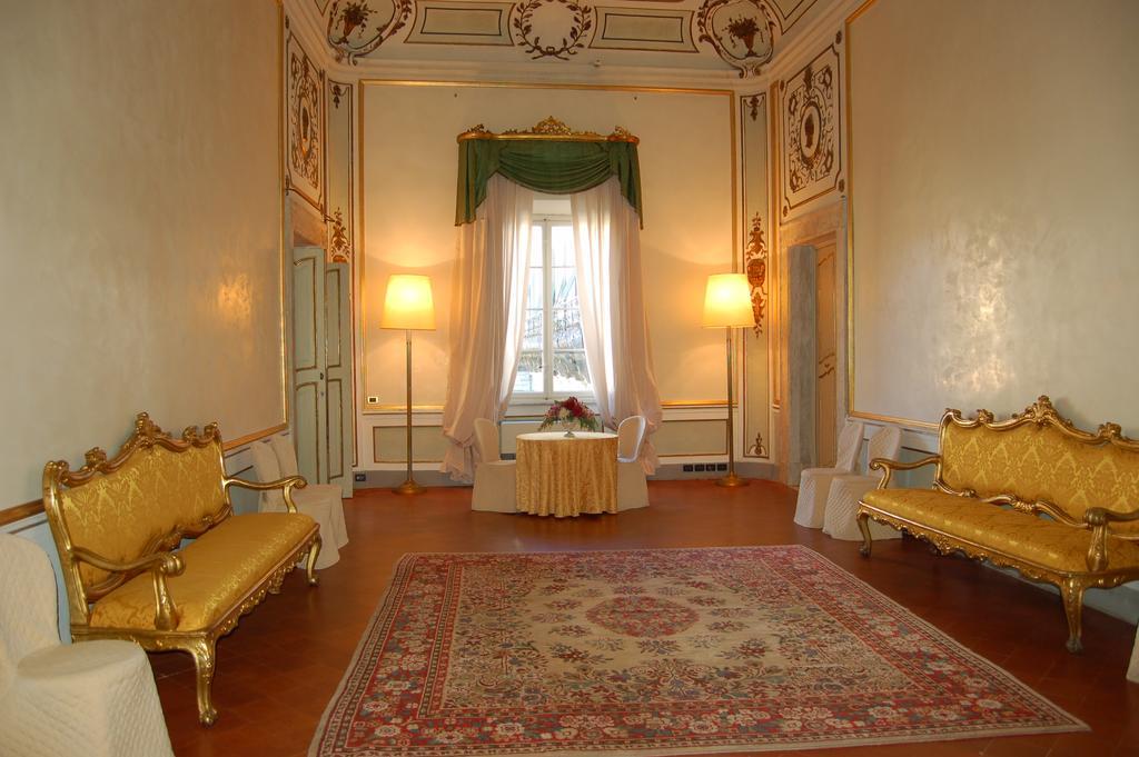 Bed and Breakfast Palazzo Tucci Residenza D'Epoca Lucca Exterior foto