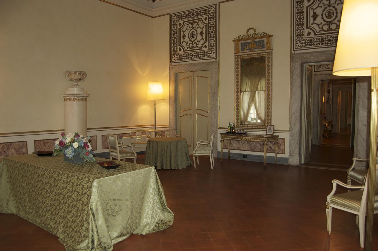 Bed and Breakfast Palazzo Tucci Residenza D'Epoca Lucca Exterior foto