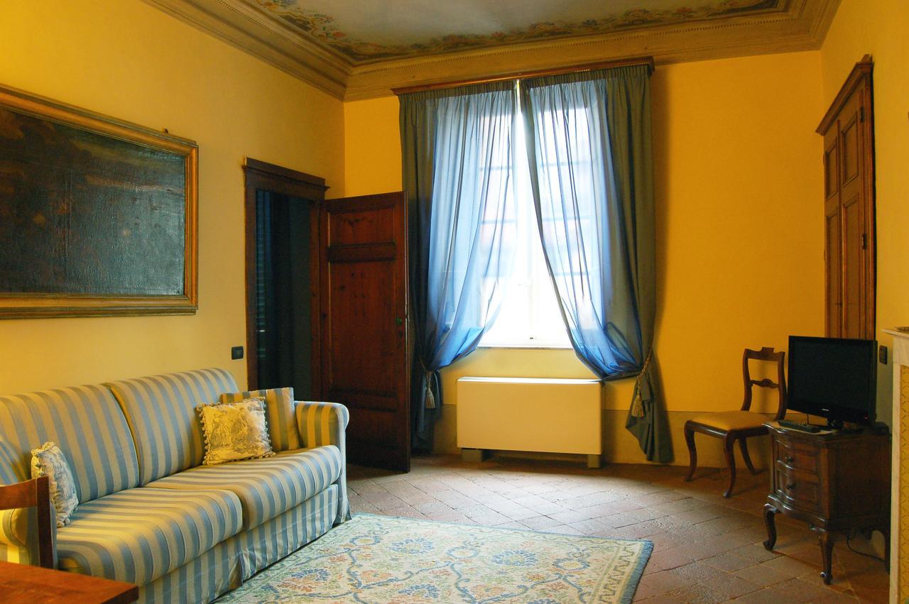 Bed and Breakfast Palazzo Tucci Residenza D'Epoca Lucca Exterior foto