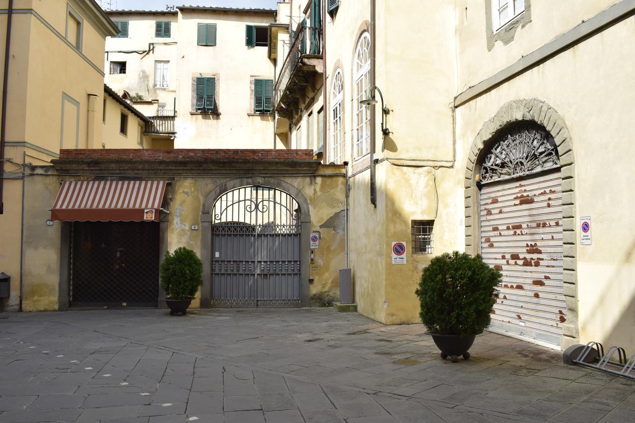 Bed and Breakfast Palazzo Tucci Residenza D'Epoca Lucca Exterior foto